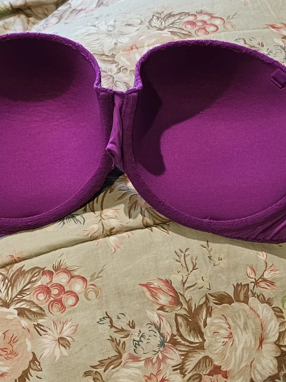 Victoria's Secret Purple Lace Strapless Push-Up Bra - Picture 2 of 3